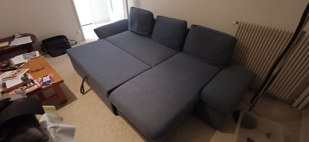 Canap&eacute; convertible bleu Meubles