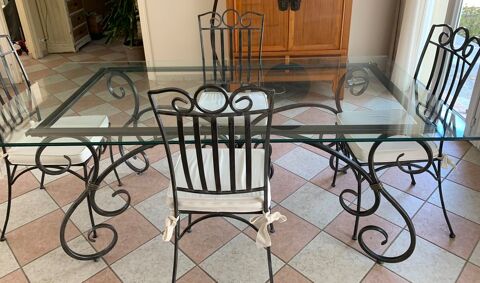 TABLE SEJOUR ET SES 4 CHAISES Ozoir-la-Ferrière (77)