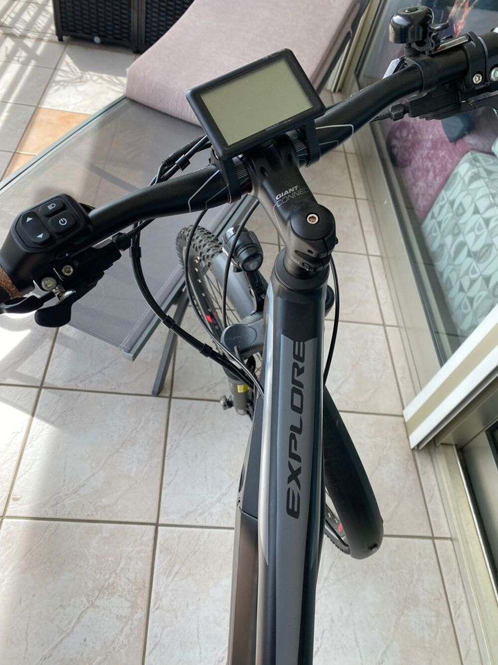 V&eacute;lo &eacute;lectrique giant explorer E 1. 25 Vélos