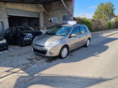 Clio III Estate Clio Estate III 1.2 16V 75 eco2 Expression 2009 occasion 26100 Romans-sur-Is&egrave;re