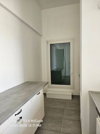  Appartement � vendre 3 pi�ces 69 m�