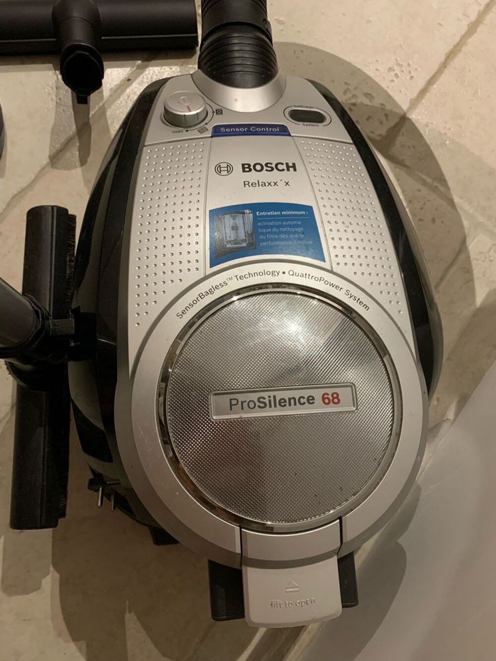 Aspirateur sans sac BOSCH Electroménager