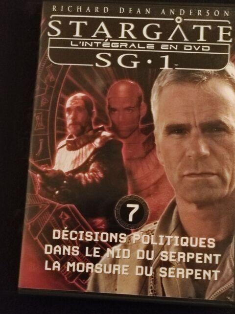 DVD Stargate SG.1  Saison 1 Episodes 21 22 Saison 2 Episode  2 Flavigny-sur-Moselle (54)