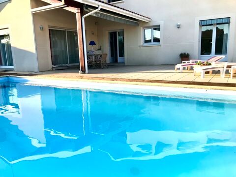   Villa Contemporaine -Excellent tat / T5- avec Piscine Maison - 5 pice(s) - 154 m