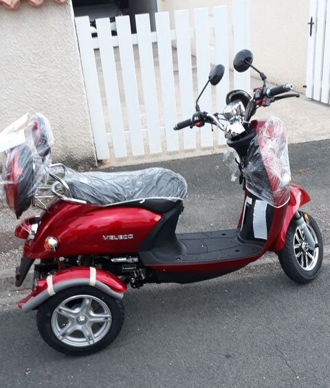 Scooter DIVERS 2022 occasion Chaniers 17610