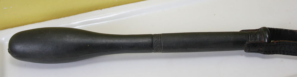 matraque &agrave; ressort caoutchouc POLICE 1930-1950 