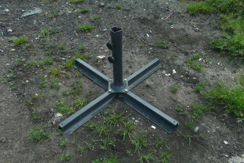 Pied de parasol 15 La Gaude (06)