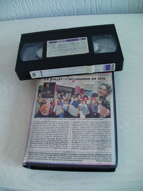 K7 VHS ou DVD - 14 Juillet  L'ACCORDEON EN FETE  3 Saint-Etienne (42)