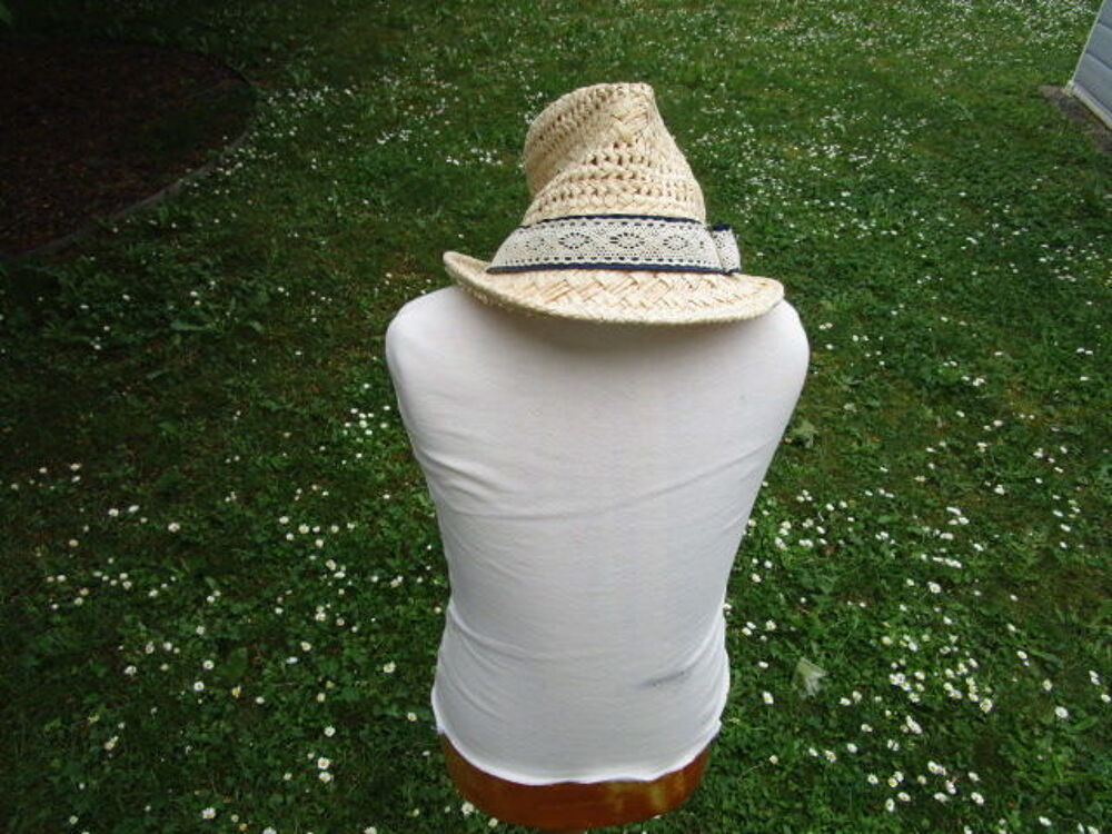 MANNEQUIN- PORTE HABIT ENFANT Décoration