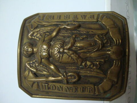 Boucle de ceinturon, objet ancien militaire ,militaria . 28 Is-sur-Tille (21)