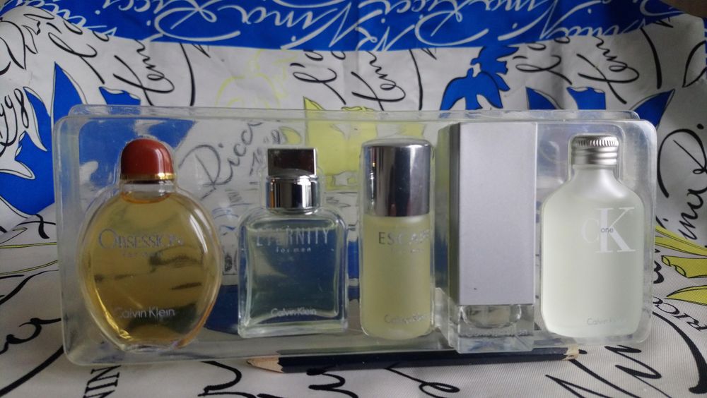MINIATURE DE PARFUM 