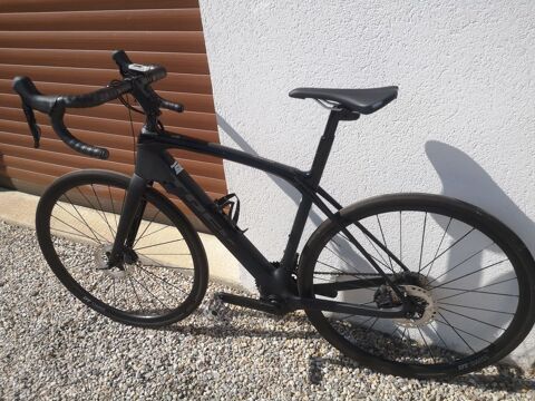 V�lo de course � assistance �lectrique  2100 La Jonch�re (85)