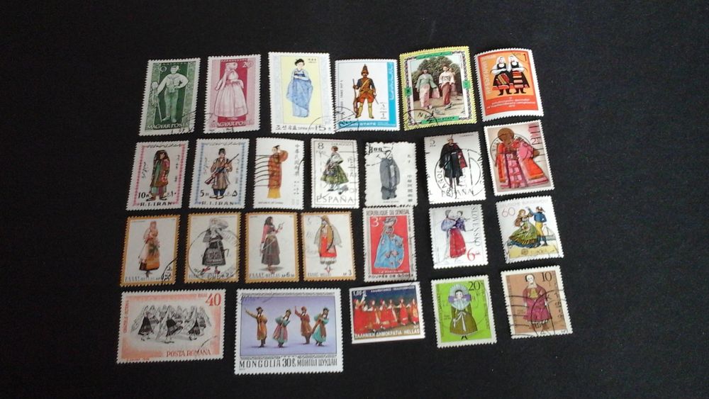 Timbres sur les costumes 