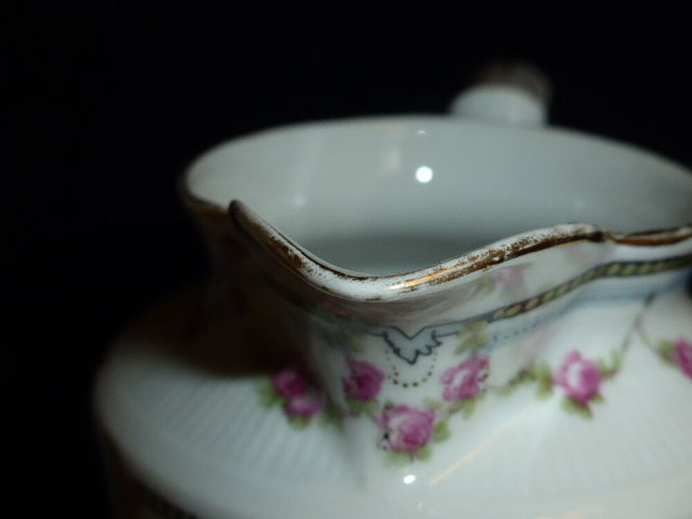 Pot &agrave; lait Porcelaine Limoges d&eacute;cor guirlande fleurs Cuisine