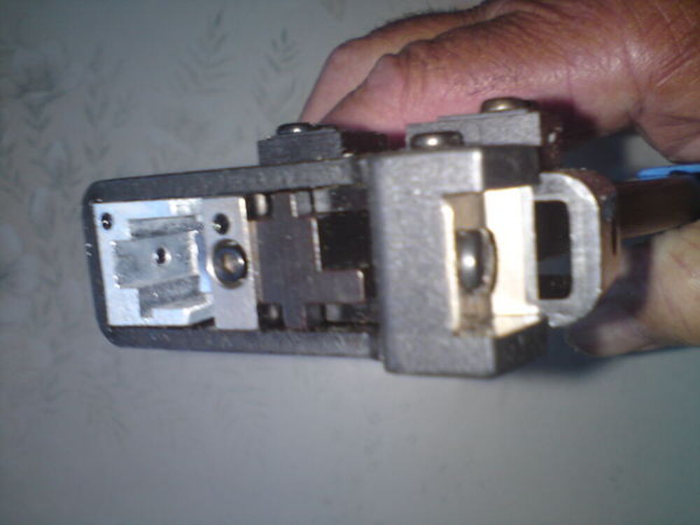 PINCE DE SERTISSAGE RNIS 8 POSITIONS NEUF Bricolage