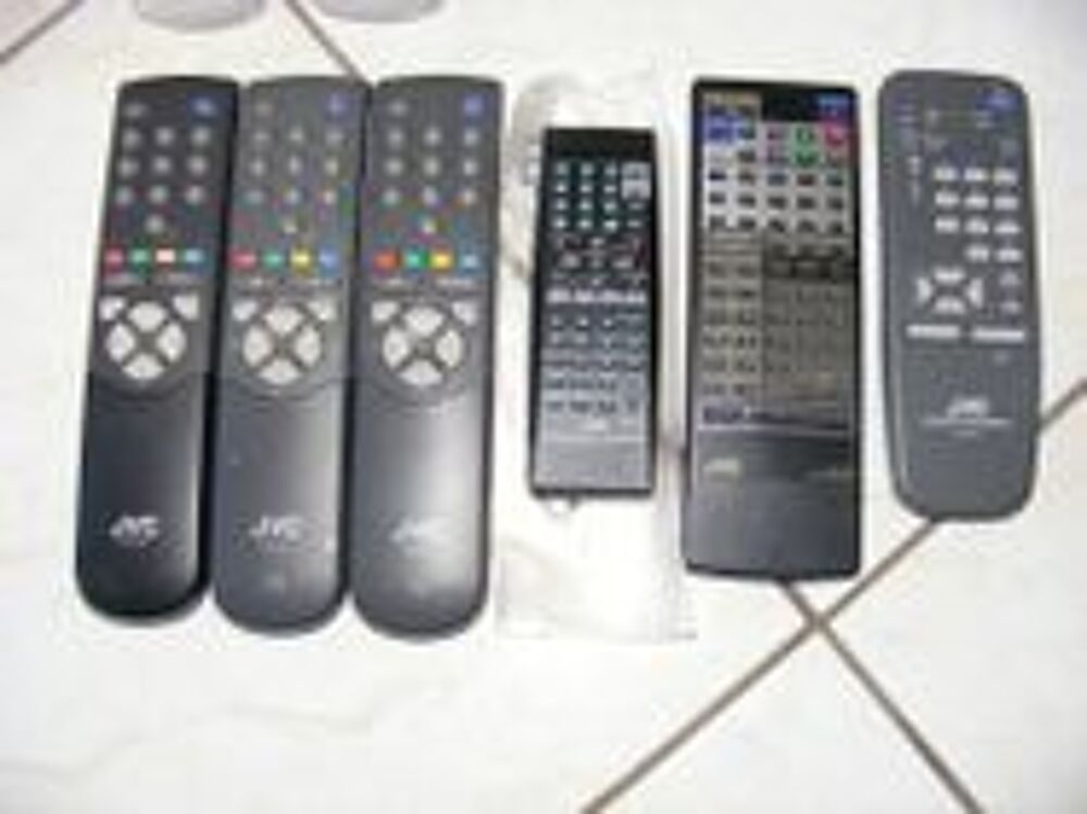 T&eacute;l&eacute;commande autre r&eacute;f JVC et camescope Photos/Video/TV