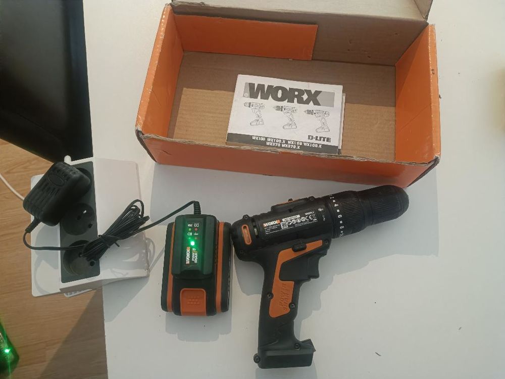 Perceuse-visseuse Worx sans fil 20V Bricolage