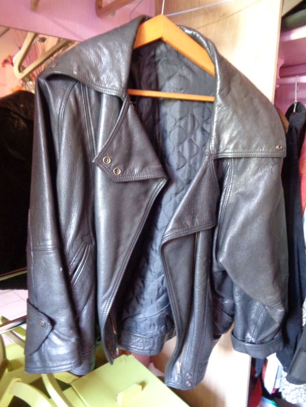 un blouson cuir Vêtements