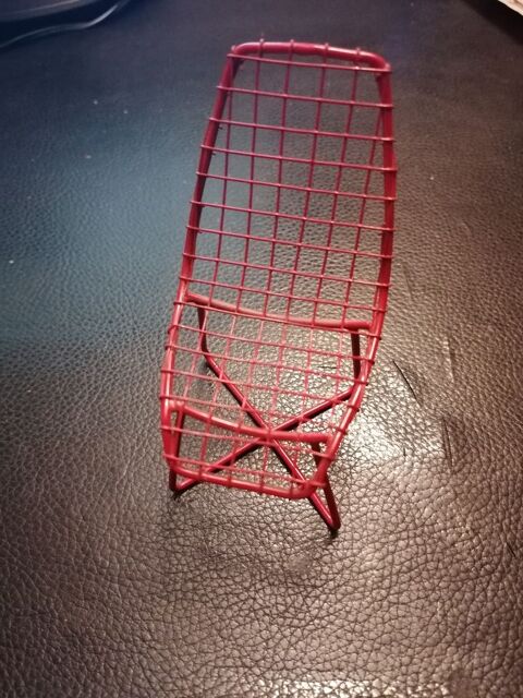 Si�ge miniature rouge 15 Jury (57)