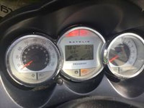 PEUGEOT 2010 occasion 02000 Chavignon