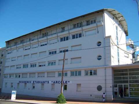   Particulier Studio meubl� 18m� avec balcon 600 � � BRON Appartement - 1 pi�ce(s) - 18 m�