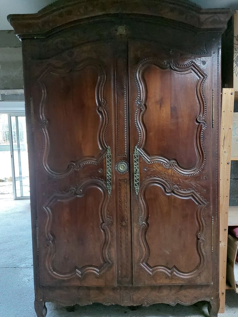Armoire malouine r&eacute;nov&eacute;e en merisier et ch&ecirc;ne; Meubles