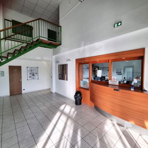 2 bureaux 34 et 38 m² + kitchenette  1080 68120 Richwiller