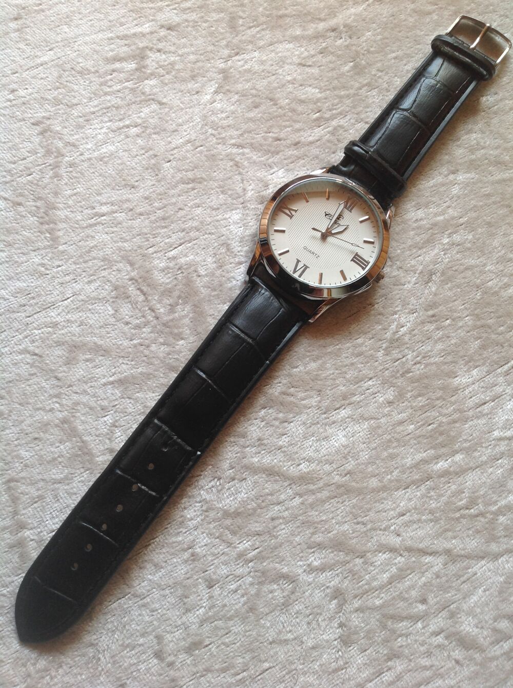 MONTRE CHTIME CADRAN CR&Egrave;ME ETAT NEUF Envoi Possible Bijoux et montres