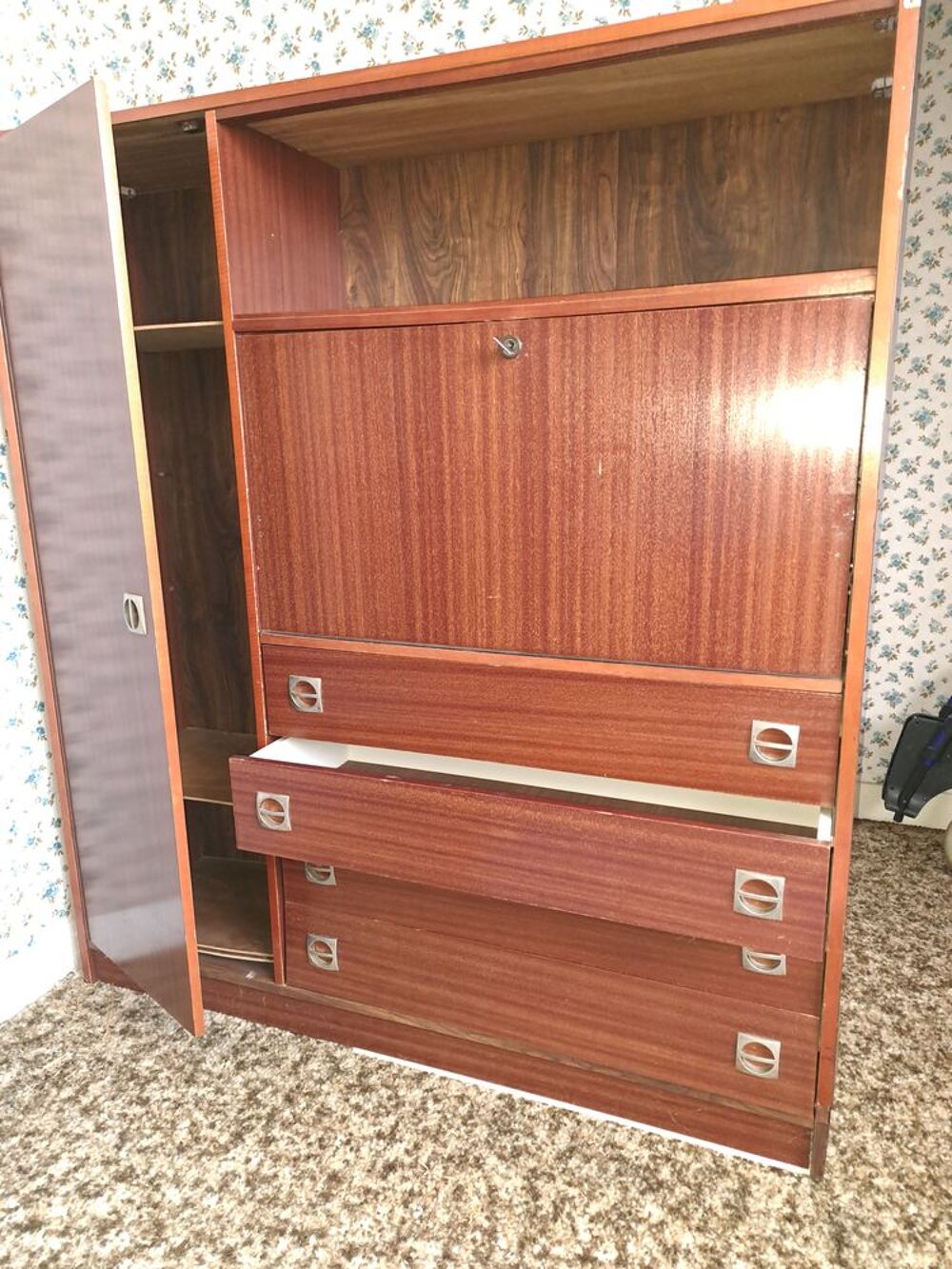 Secr&eacute;taire en bois vernis ou meuble machine &agrave; coudre Meubles