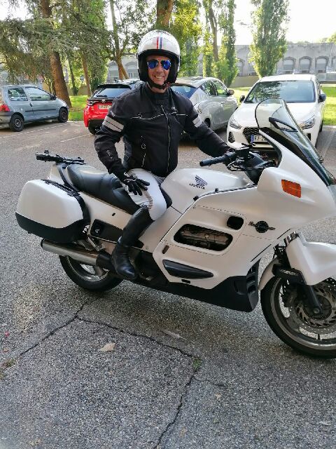 Moto HONDA 1997 occasion Oullins 69600