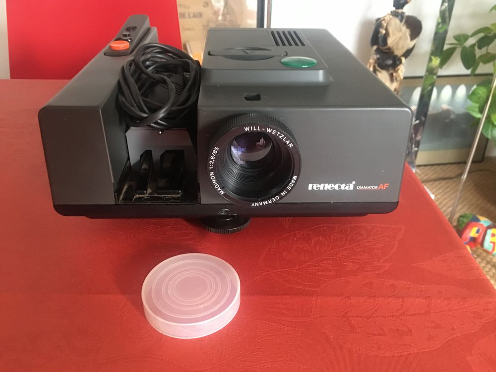 R&eacute;troprojecteur Reflecta (made in Germany) 
Photos/Video/TV