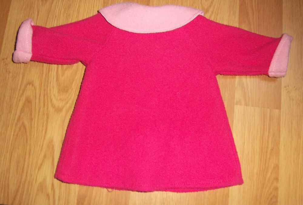 Robe de chambre ou manteau rose poup&eacute;e Jeux / jouets