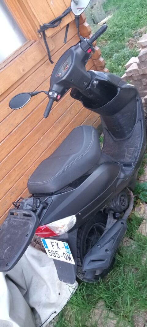 Scooter DIVERS 2021 occasion Trept 38460