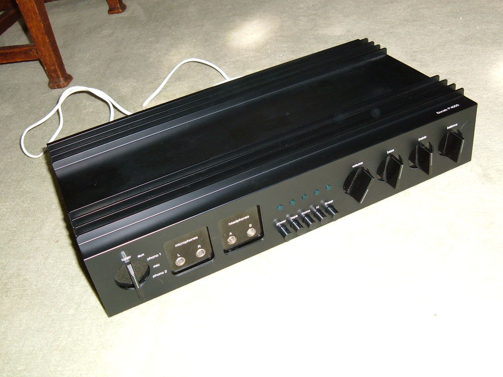 SONAB (P-4000 integred amplifier) 1974 Audio et hifi