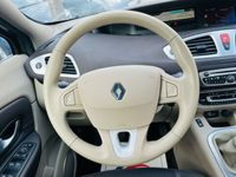 Sc&eacute;nic III Scenic III dCi 130 FAP Privil&egrave;ge Euro 5 2009 occasion 78800 Houilles