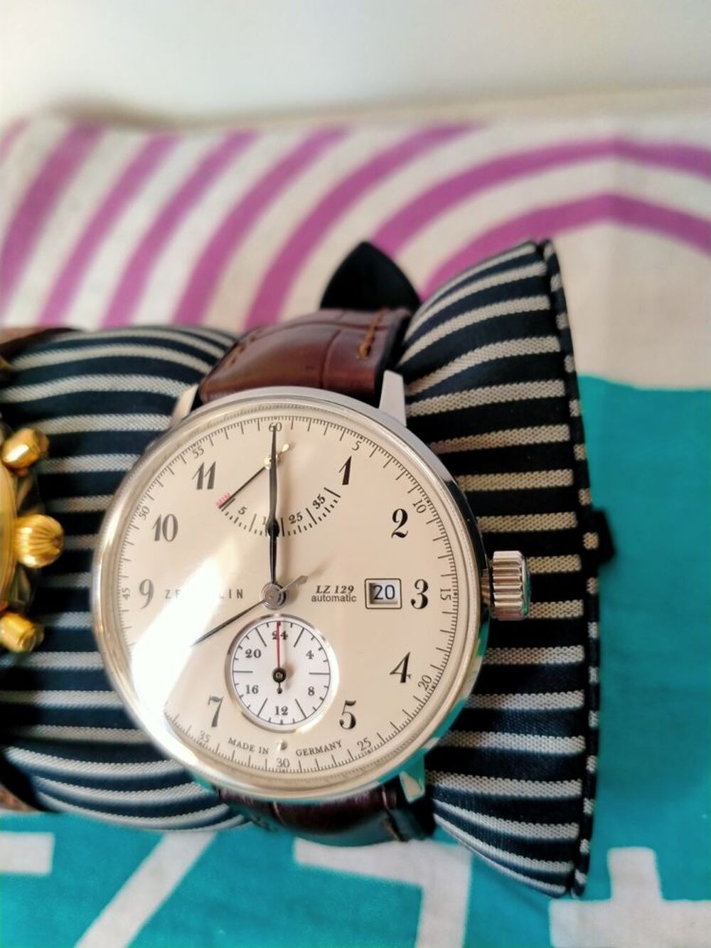 Montre automatique Zeppelin Hindenburg 7060-4. Bijoux et montres