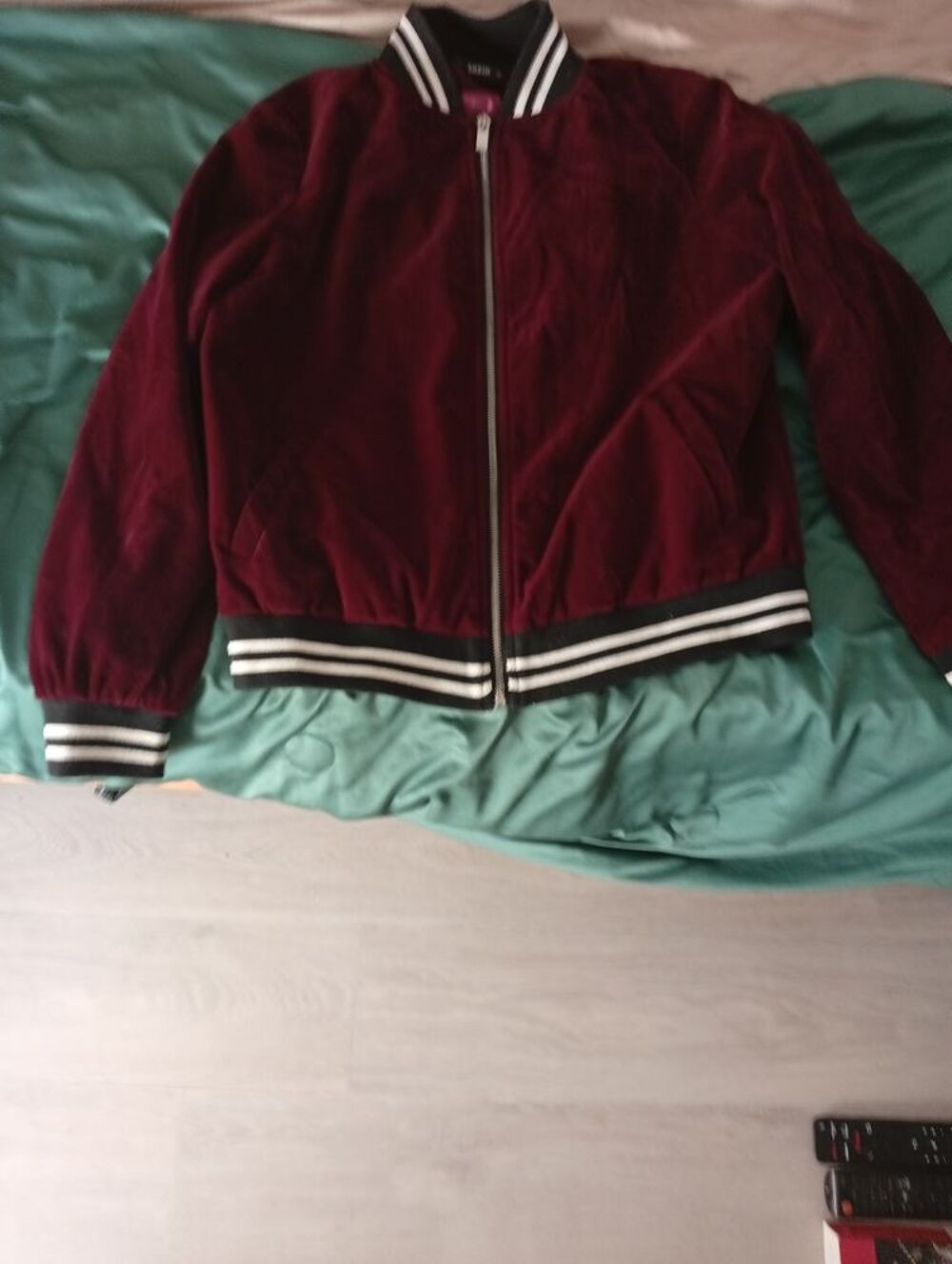 blouson femme bordeaux Vêtements