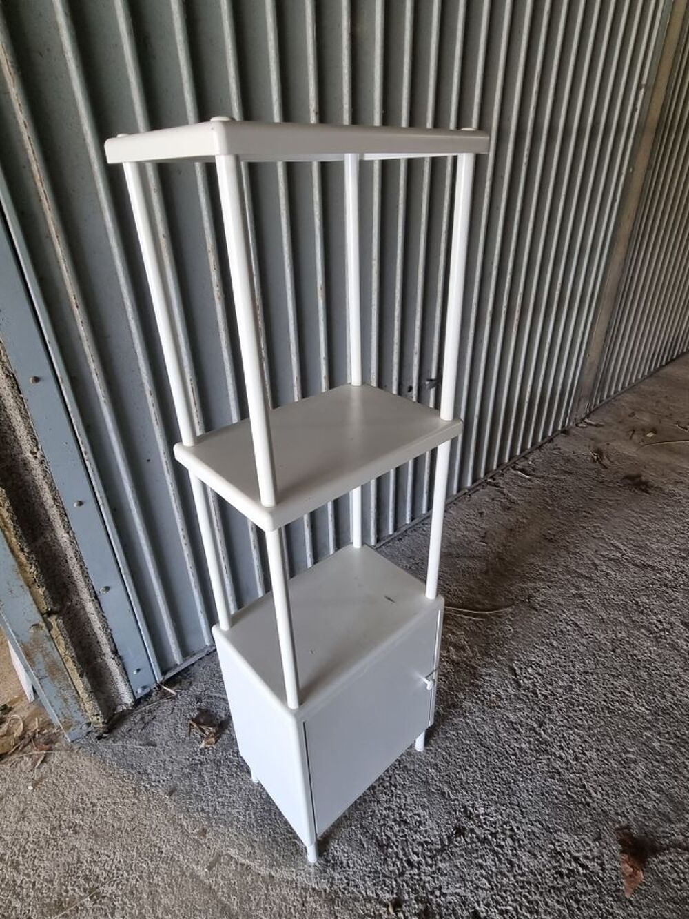 colonne WC ou salle de bain Meubles