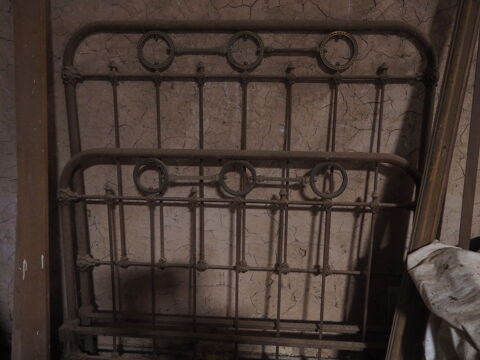 lit anne 30 30 Saint-Chinian (34)