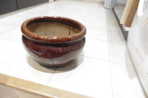 pot  fleurs 10 Saint-Georges-des-Groseillers (61)