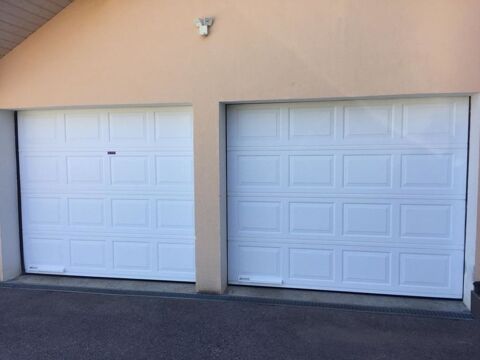 2 portes de garage sectionnelles 500 Saint-Pierre-en-Faucigny (74)