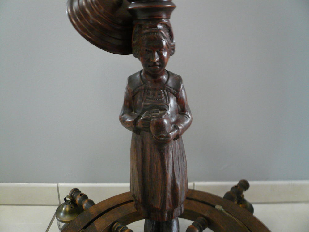 Lustre breton 4 lanternes "Personnage Femme" N&deg; 1 Décoration