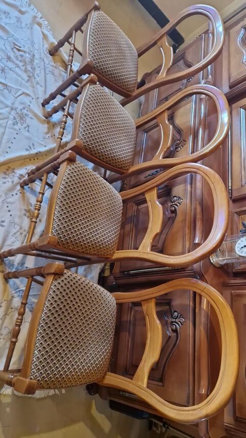 Bahut 2 corps merisier + table  rallonge et 4 chaises 250 Berre-l'tang (13)