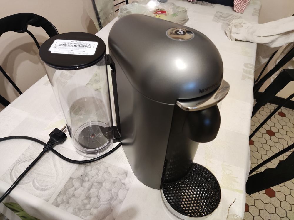 Cafeti&egrave;re Nespresso Electroménager