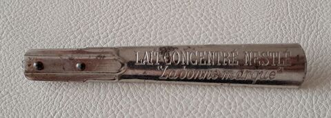 ancien ouvre boîte de lait en métal vintage marque Nestlé 15 Carnon Plage (34)