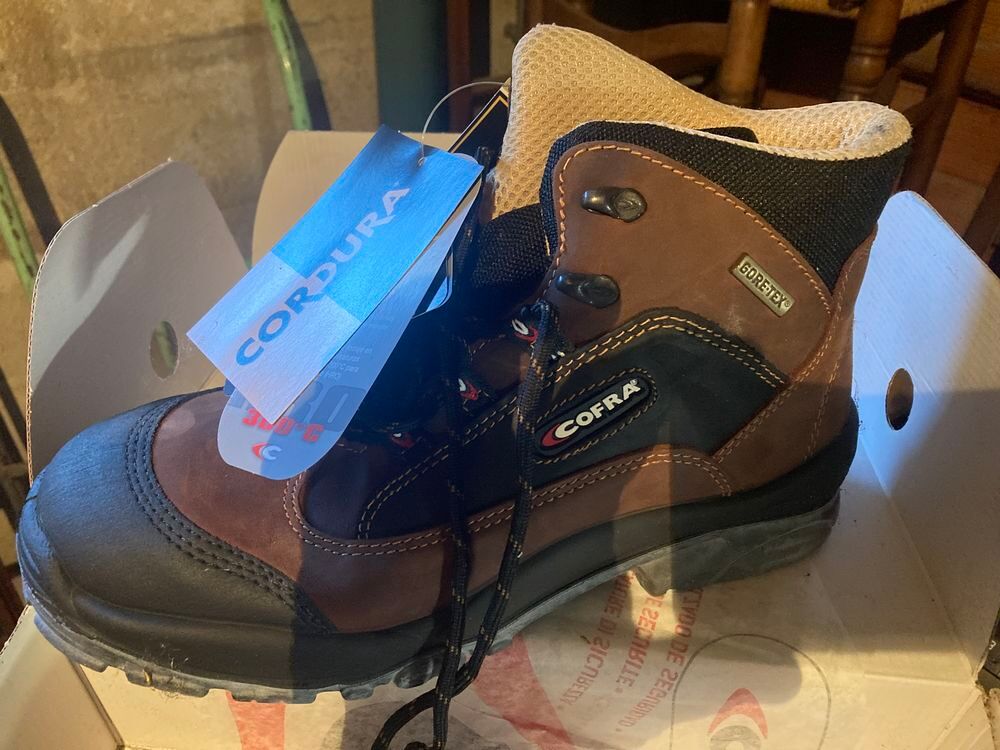 chaussures de s&eacute;curit&eacute;. Chaussures