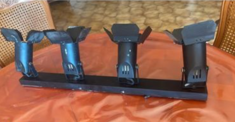 Projecteur 4 lampe parfait pour un appartement ou soirée 35 Allauch (13)