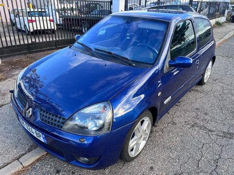 Renault Clio II Clio 2.0i 16V Sport 2003 occasion La Ricamarie 42150