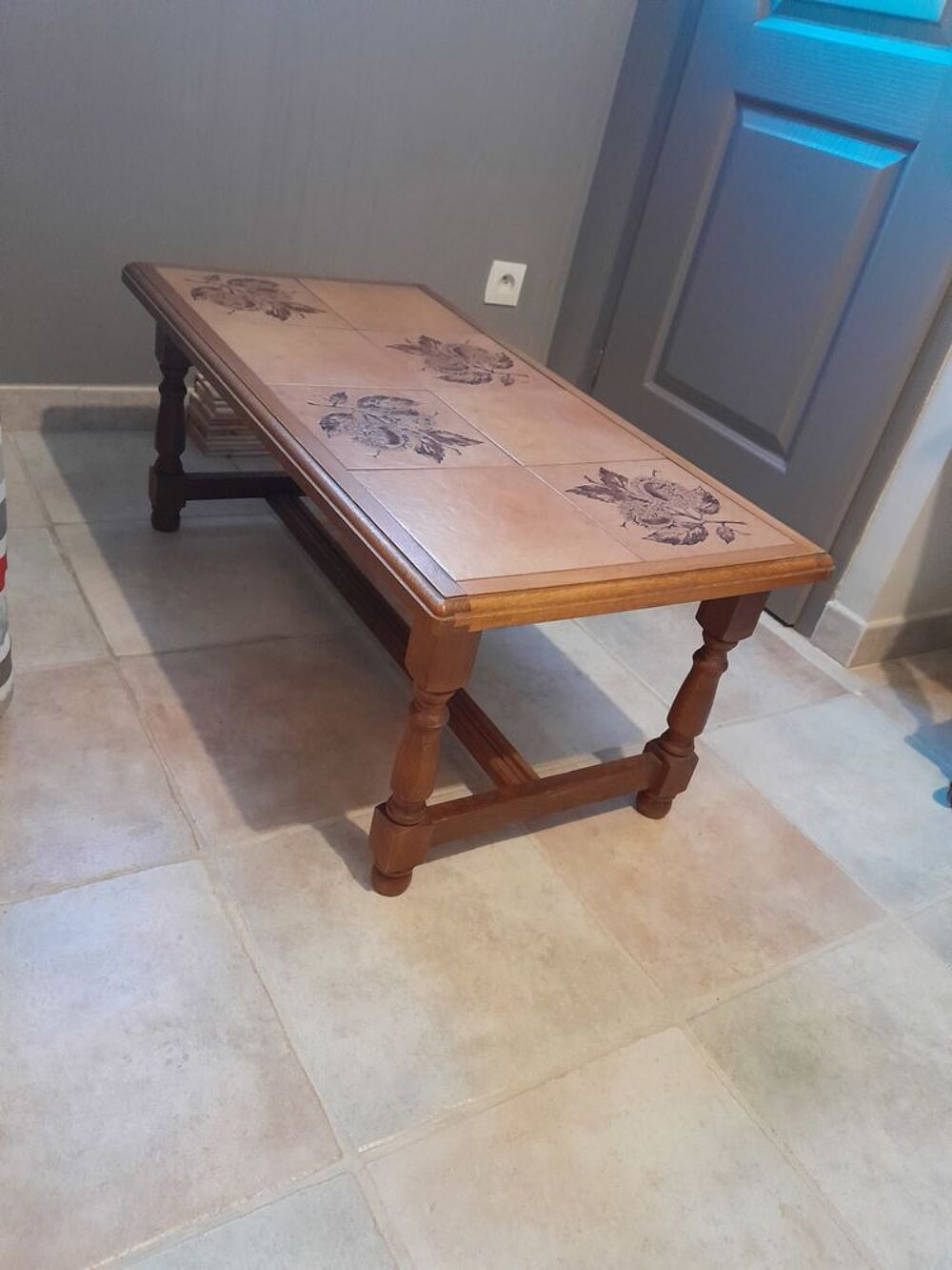 Table basse carrel&eacute;e Meubles