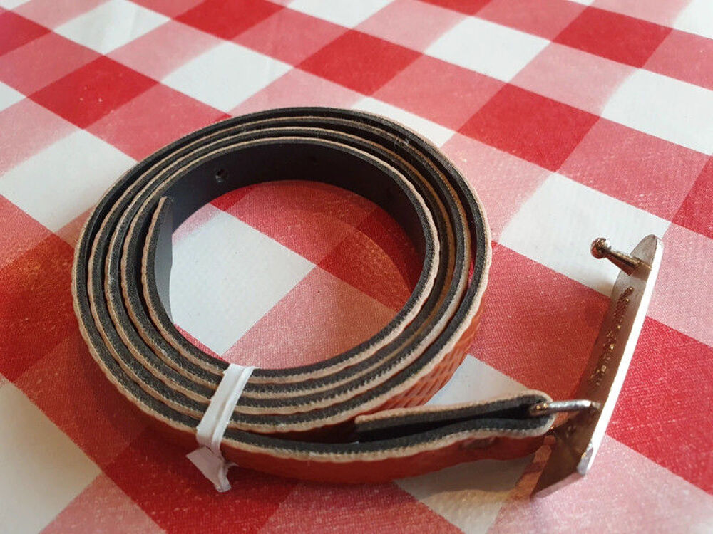 ceinture fine marron Bijoux et montres